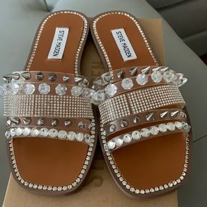 leandra clear steve madden